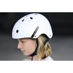 ROLLERBLADE DOWNTOWN HELMET WHITE/BLACK 23 -SnowPro Ski Deals Store 9 112293 067h0300 849 05