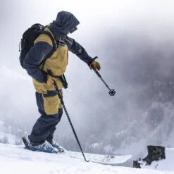 BLACK CROWS FURTIS BLACK/BLUE 23 -SnowPro Ski Deals Store 9 113737 furtis black blue 101489 003 04