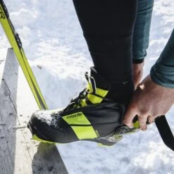 FISCHER CARBONLITE SKATE 23 -SnowPro Ski Deals Store 9 76300 carbonlite skate s10020 03