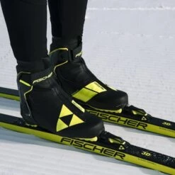 FISCHER CARBONLITE SKATE 23 -SnowPro Ski Deals Store 9 76300 carbonlite skate s10020 04